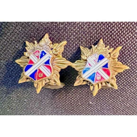 Vintage Copper ~Red White & Blue Enamel Heraldic Family Crest Clip Earrings - Picture 3 of 6